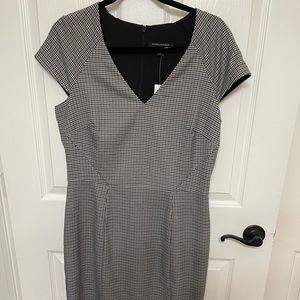 Banana Republic plaid pattern dress size 10